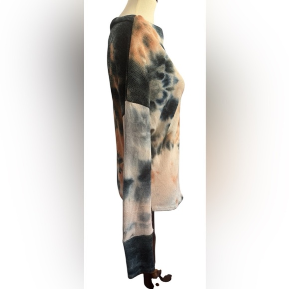 Earthbound Trading Co Tie Die Long Sleeve Thumbhole Size XXL - NWT - Picture 10 of 12